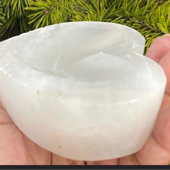 Selenite Heart, Crystal Charger, Selenite - Picture 5 of 5